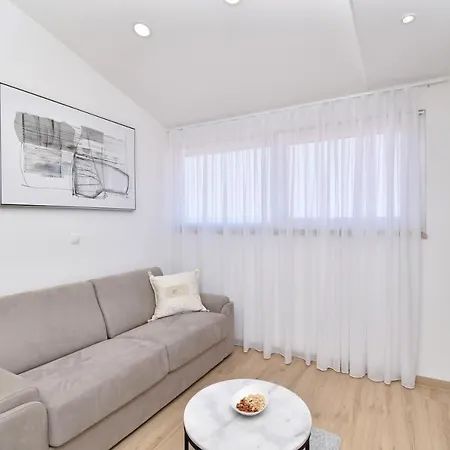 Luxury Luna Apartamento Tučepi