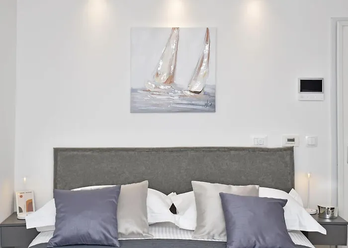 Luxury Luna *