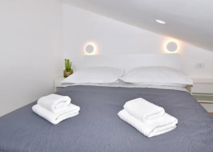 Luxury Luna Apartment *